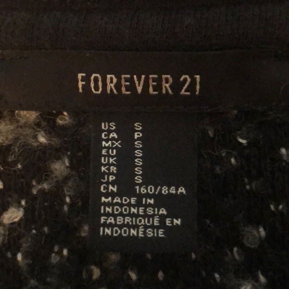 To much clothes - Picture 4 of 4